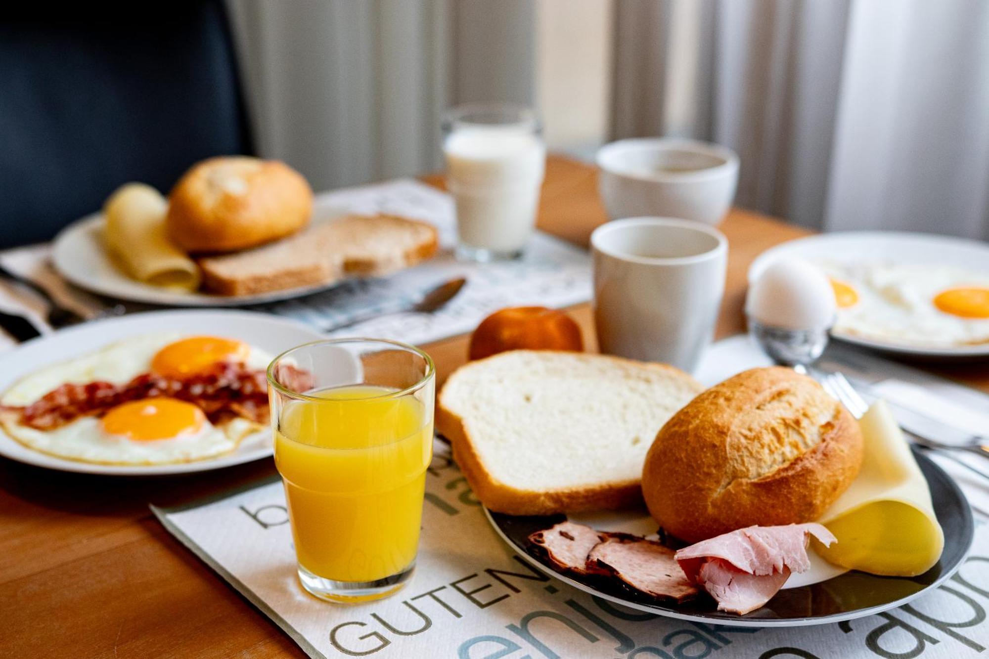 Hunzego Hotel Uithuizermeeden Luaran gambar