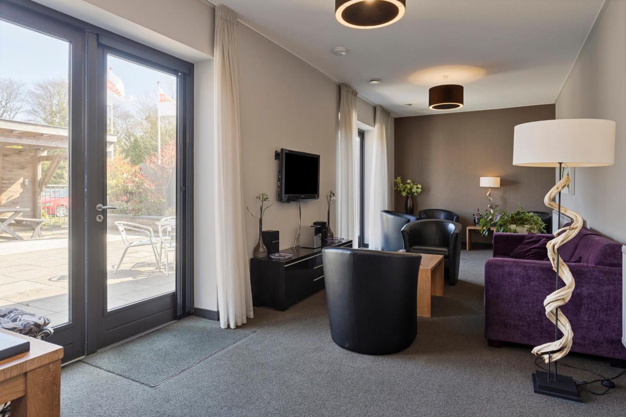 Hunzego Hotel Uithuizermeeden Luaran gambar