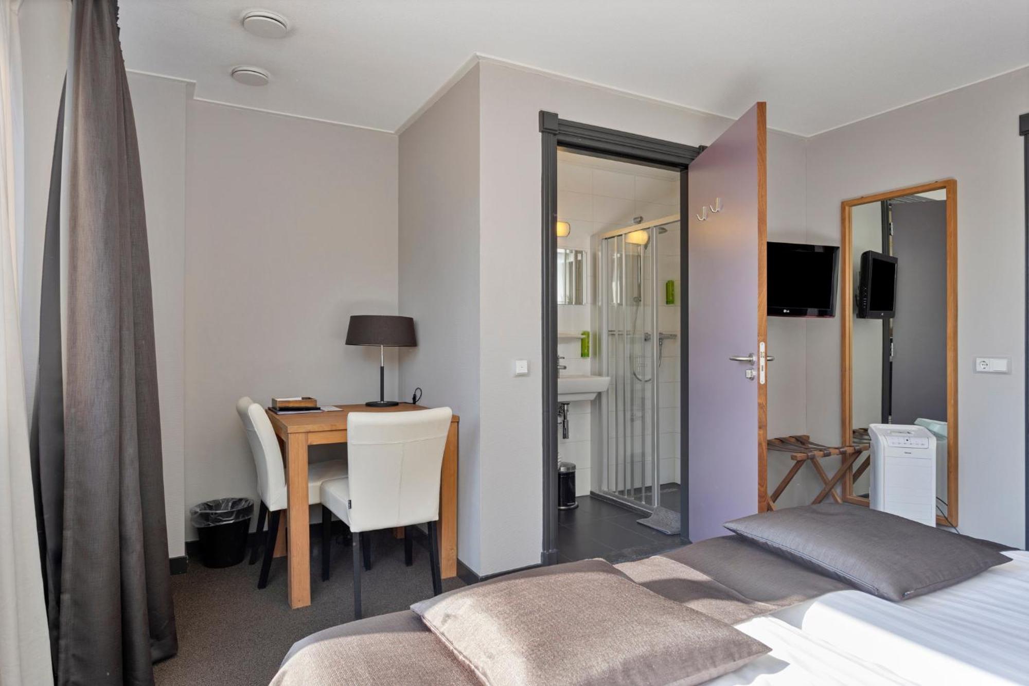 Hunzego Hotel Uithuizermeeden Luaran gambar