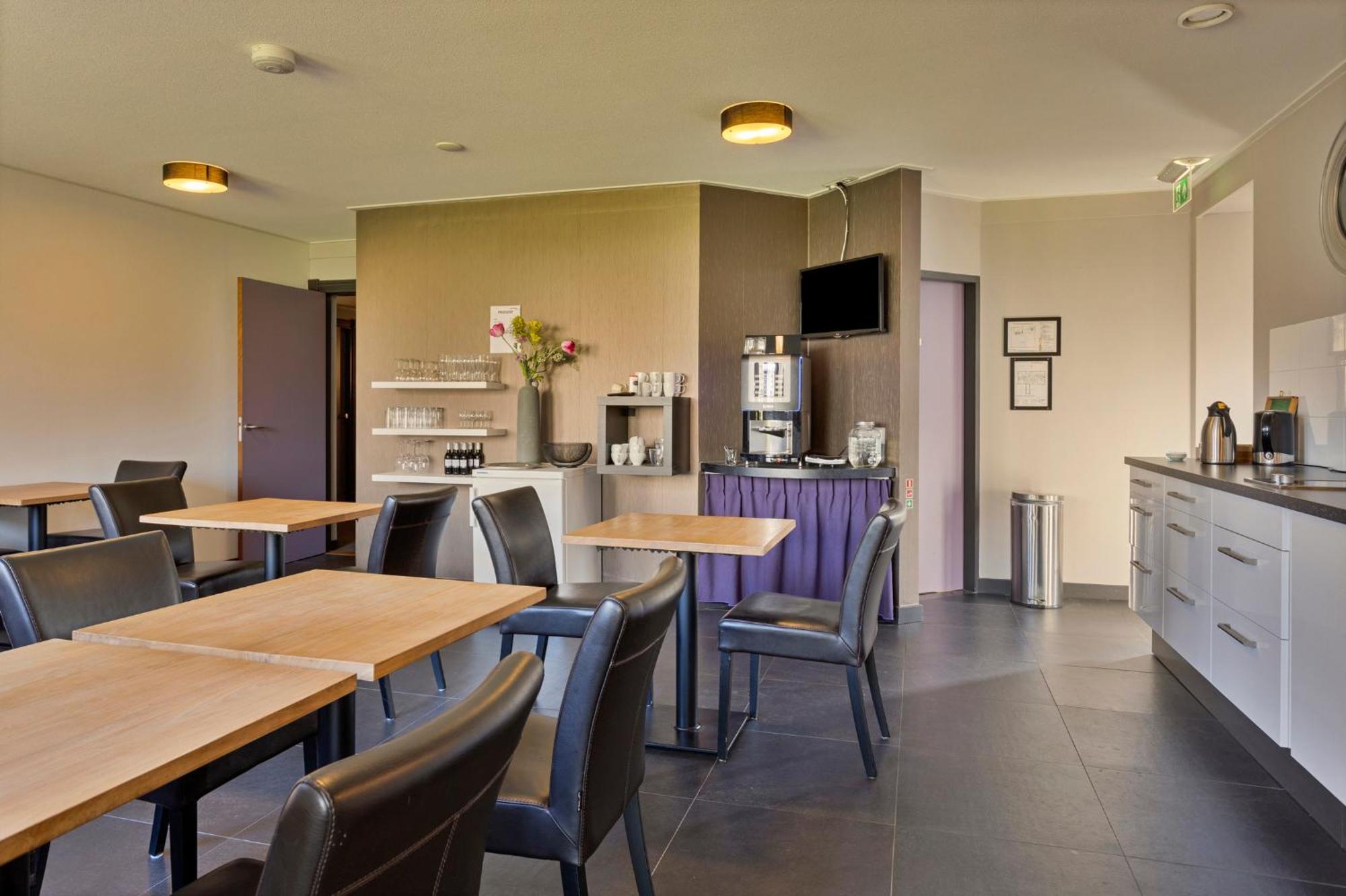 Hunzego Hotel Uithuizermeeden Luaran gambar