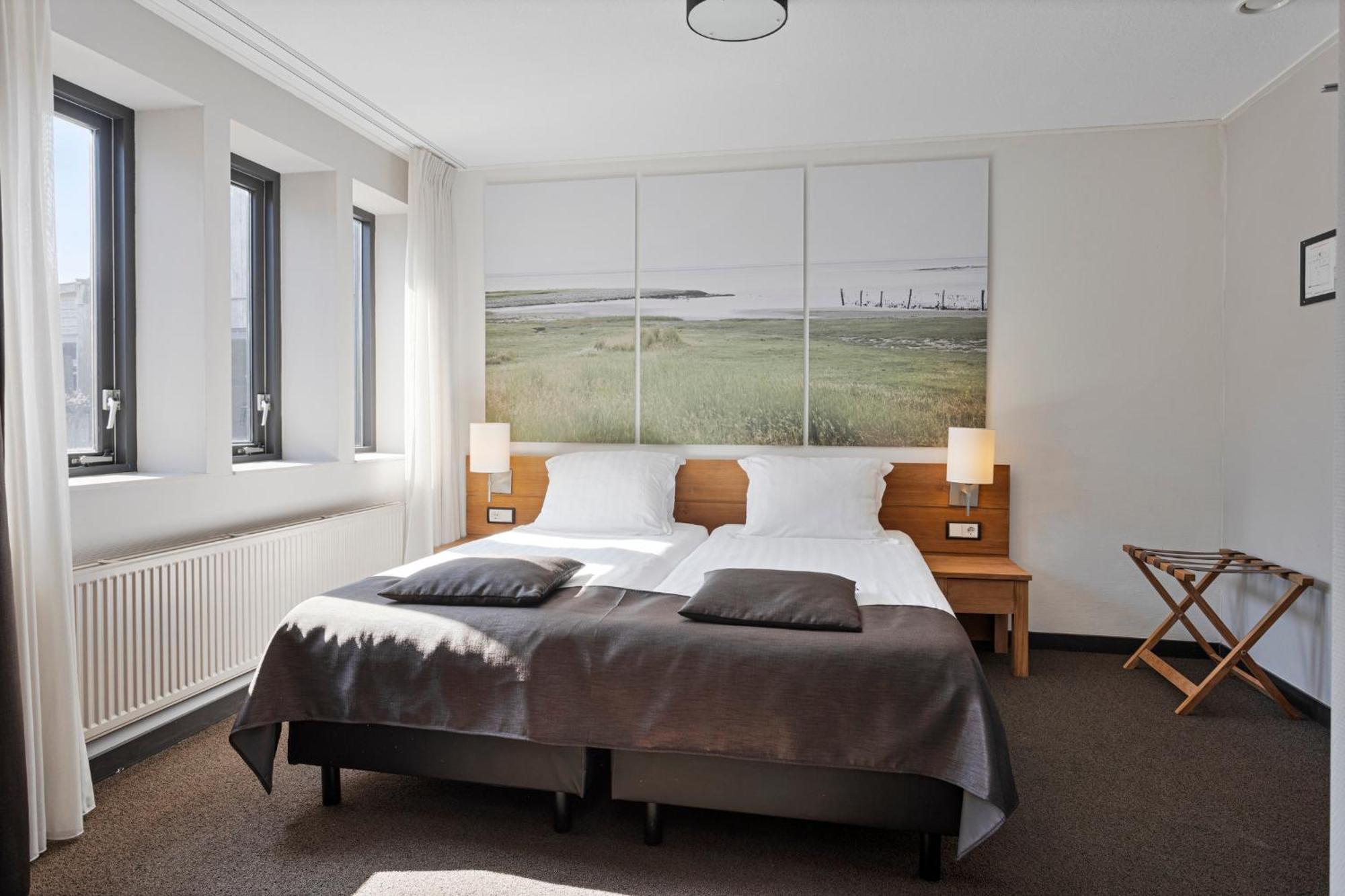 Hunzego Hotel Uithuizermeeden Luaran gambar